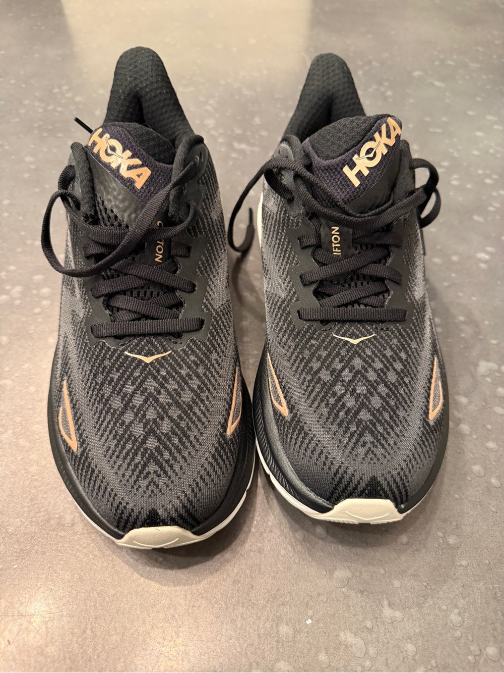 Hoka Clifton 9 Running Shoes – Black/Rose Gold – Women’s Size 7.5 – Brand New - Picture 2 of 5